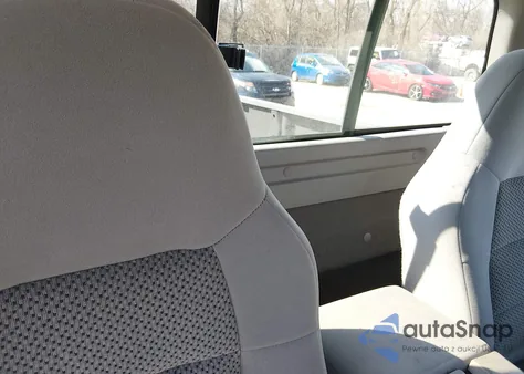 2002 Ford F-150 Xl/Xlt z USA, uszkodzony, nr VIN 2FTRF17W32CB01017